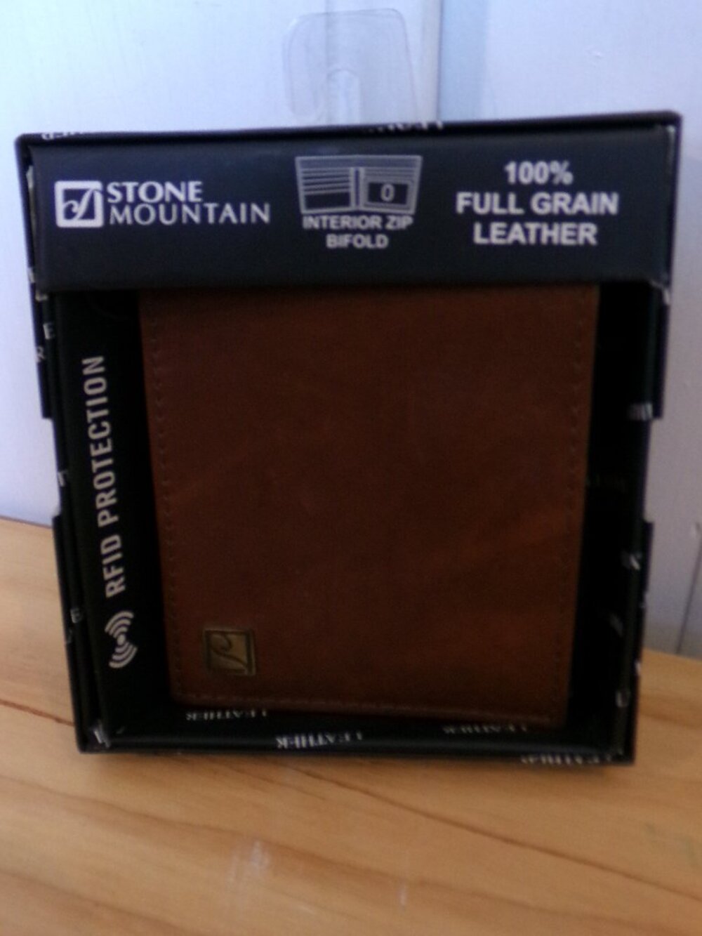 Stone Mountain NWB Dark Brown Bifold Wallet